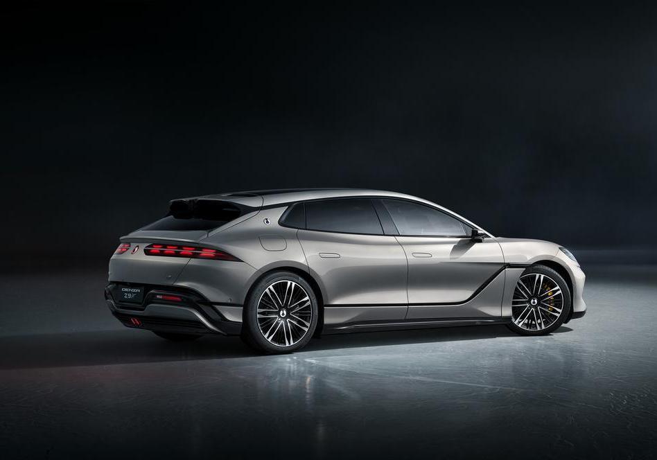 Denza Z9 GT profilo