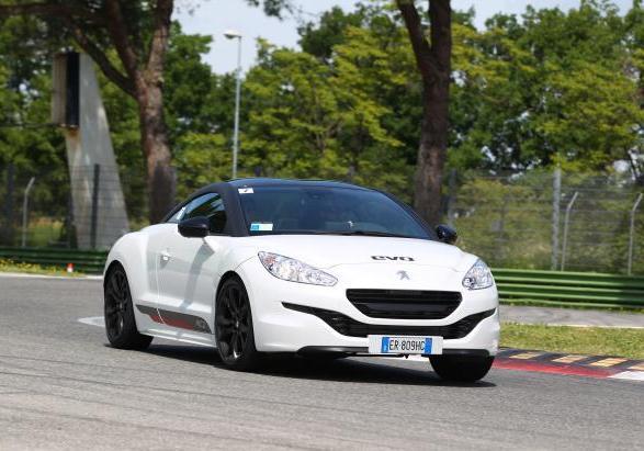 EVO Trackday 2013 Peugeot RCZ in accelerazione