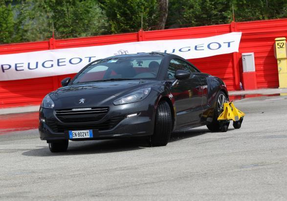 EVO Trackday 2013 Peugeot RCZ sezione skid in controsterzo