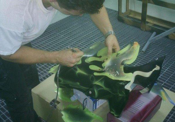 Fiamme aerografate carrozzeria auto 8