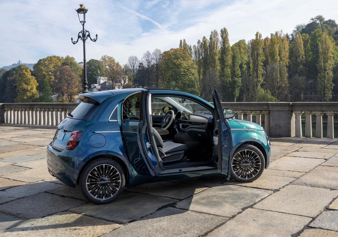 Fiat 500 Hybrid 3 1