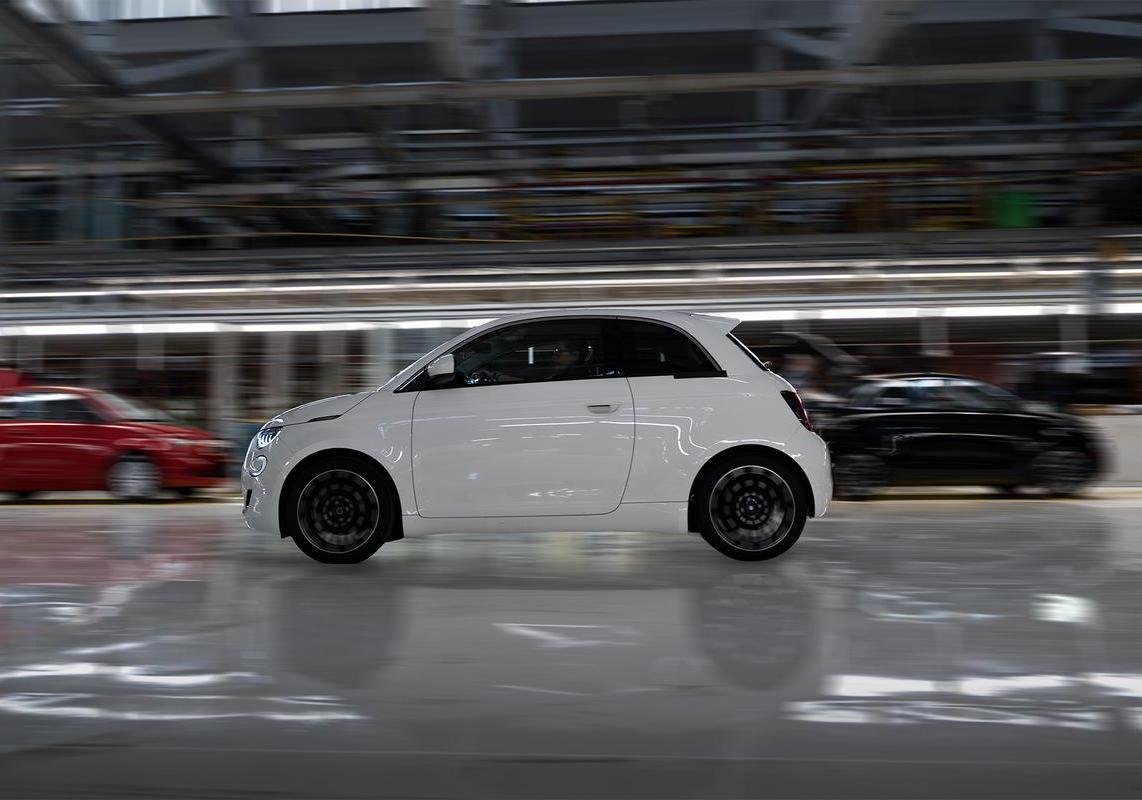Fiat 500 ibrida 2026