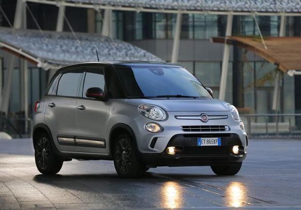 Fiat 500L Beats Edition tre quarti anteriore lato destro