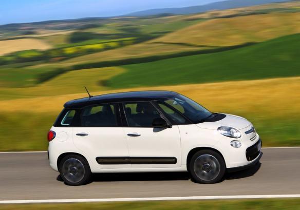 Fiat 500L profilo lato destro