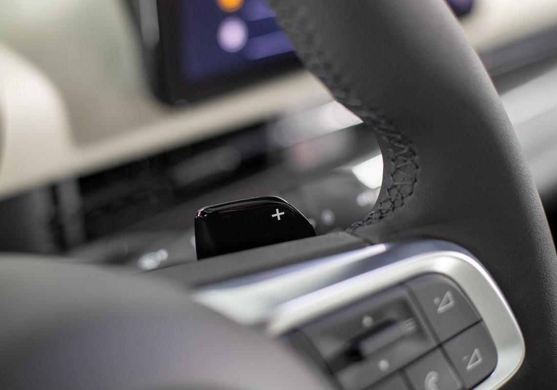 Fiat 600 Hybrid cambio Easy Drive particolare