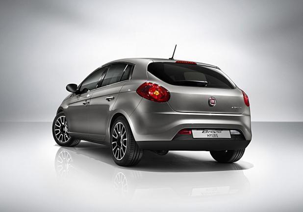 Fiat Bravo profilo tre quarti posteriore