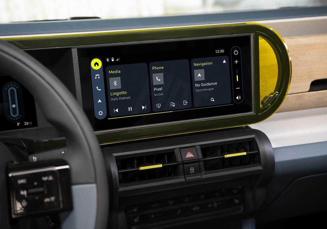 Fiat Grande Panda Elettrica La Prima infotainment