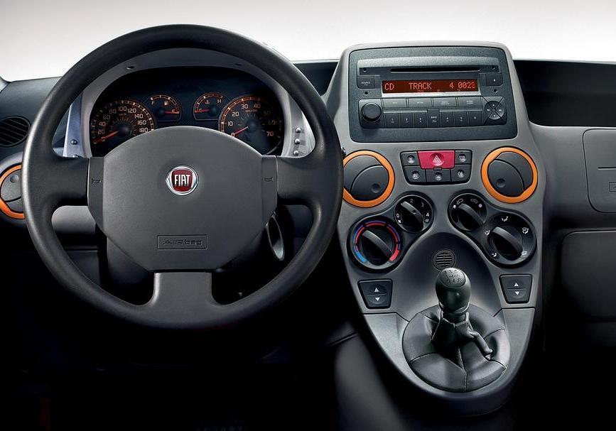 Fiat Panda seconda egnerazione interni