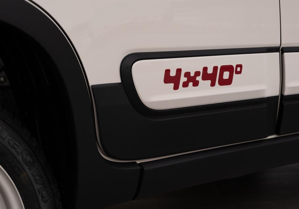Fiat Panda 4x40 edizione limitata bianca