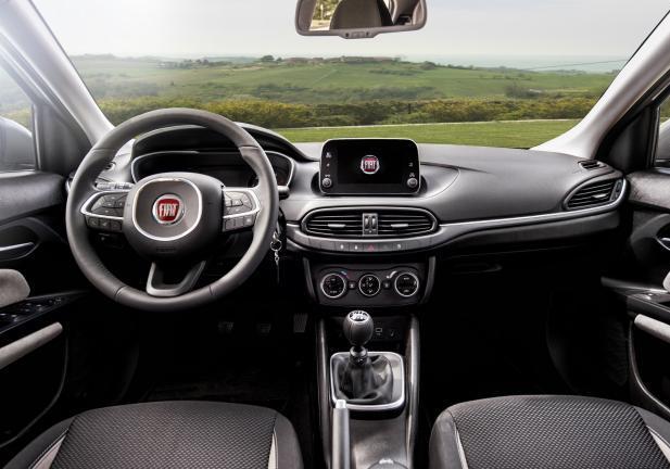 Fiat Tipo 2017 interni