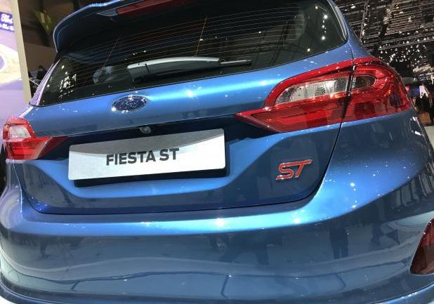 Ford Fiesta ST al Salone di Ginevra 2017 logo