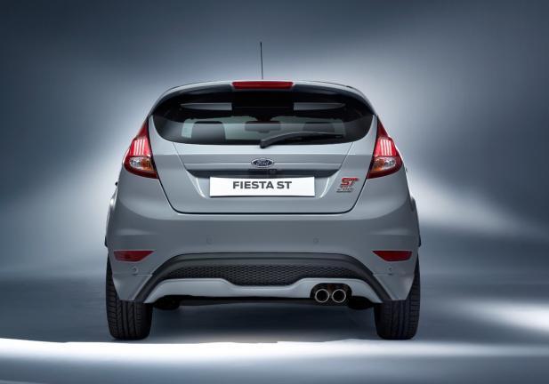 Ford Fiesta ST200 posteriore
