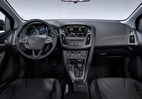 Ford Focus restyling 2014 interni