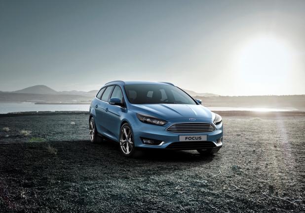 Ford Focus restyling 2014 station wagon anteriore