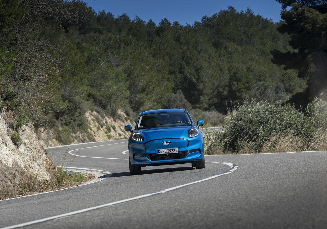 Ford Puma Gen-E 12