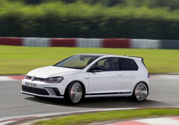 Golf GTI Clubsport in curva