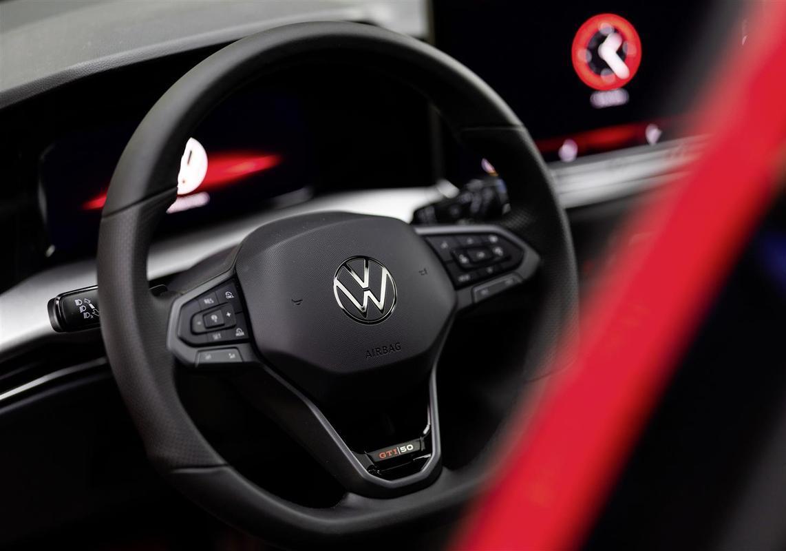 Golf GTI Edition 50 - volante