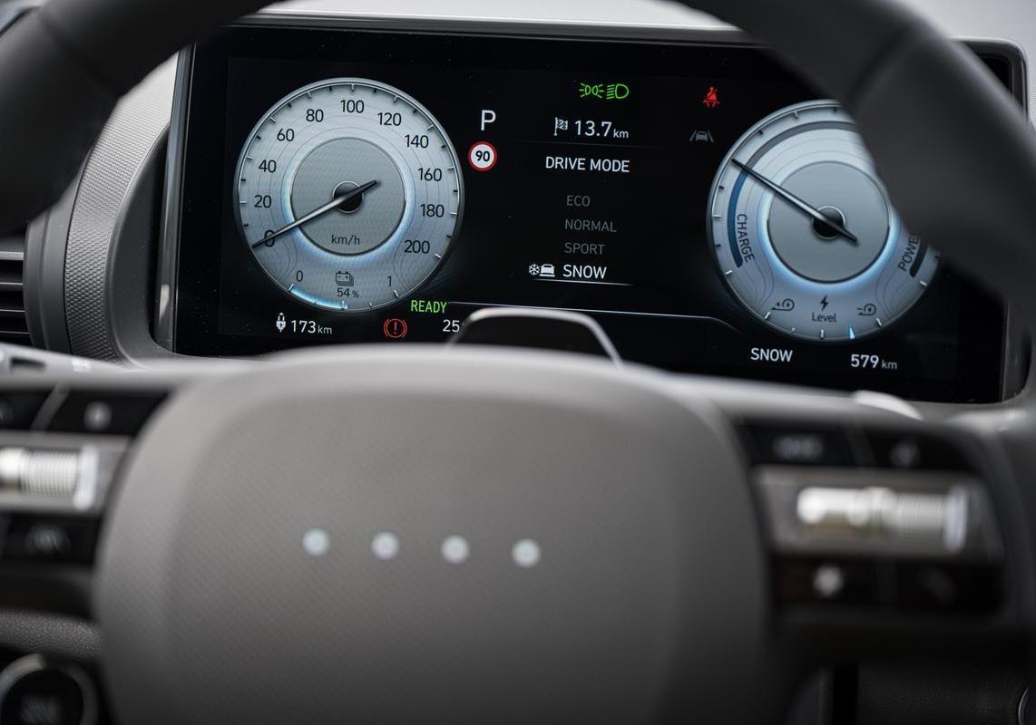 Hyundai Inster Cross 49 kWh cruscotto
