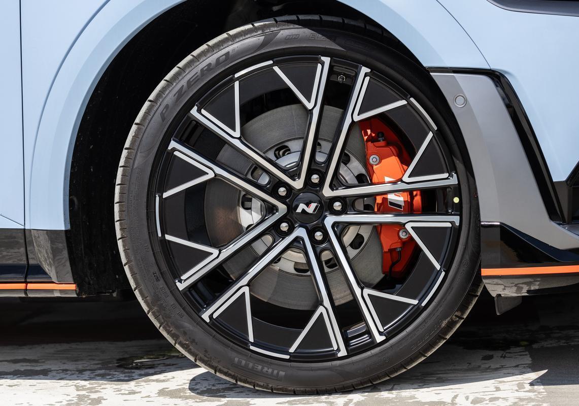 Hyundai Ioniq 5 N Performance Blue cerchi