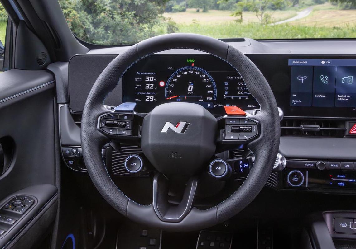 Hyundai Ioniq 5 N Performance Blue interni