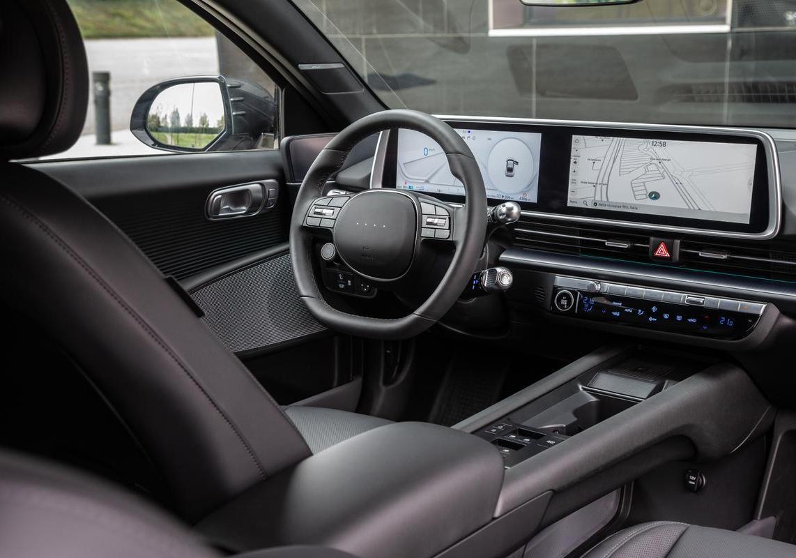 Hyundai Ioniq 6 RWD 77 kWh abitacolo