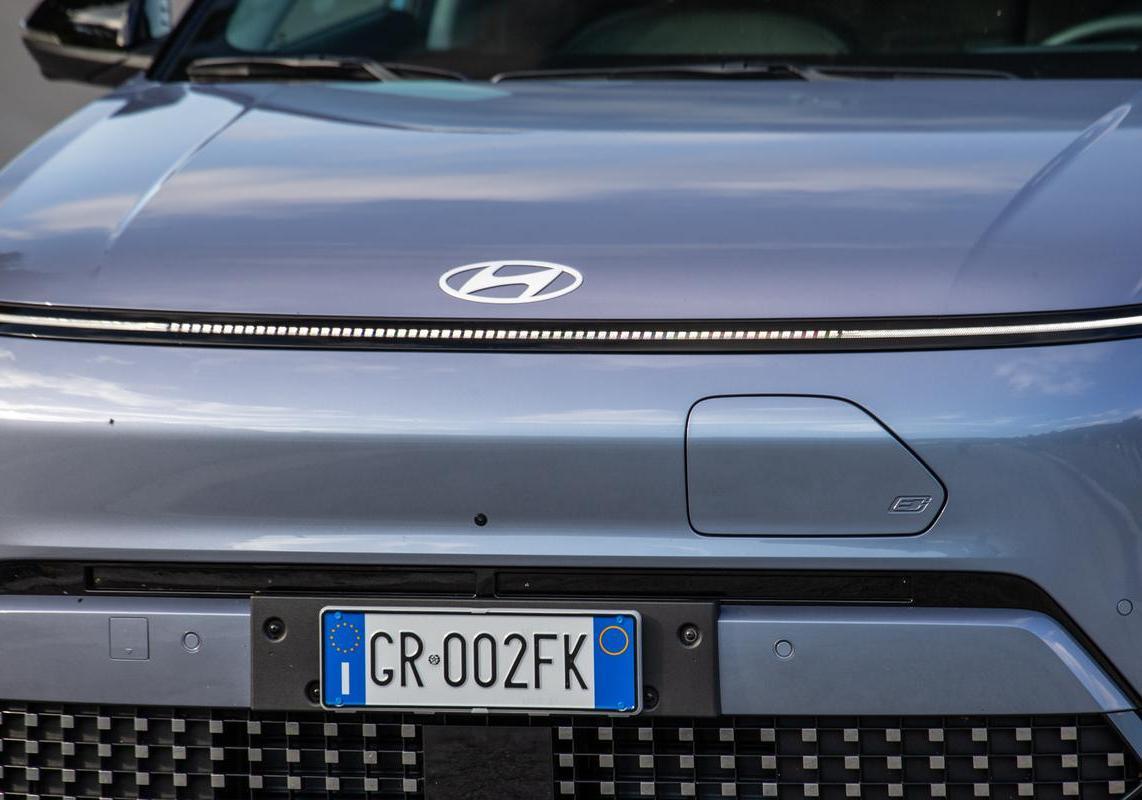 Hyundai Kona Electric X Class bocchettone ricarica