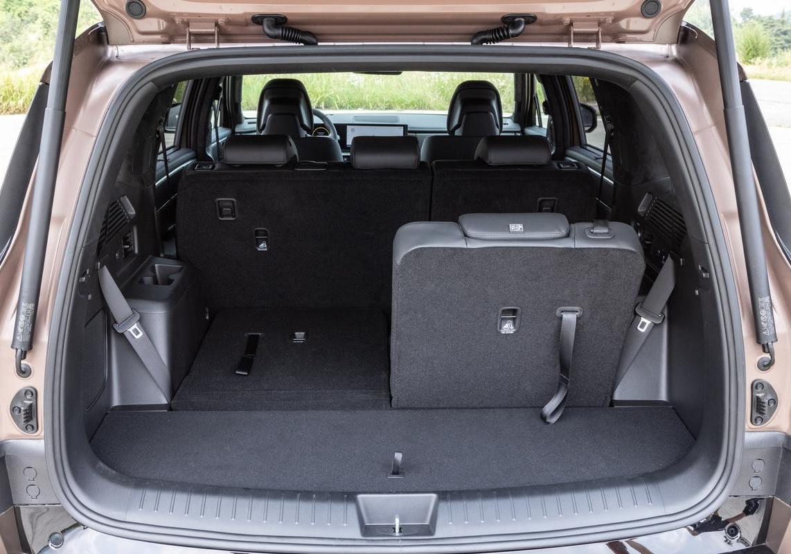 Hyundai Santa Fe 2WD 7 posti bagagliaio
