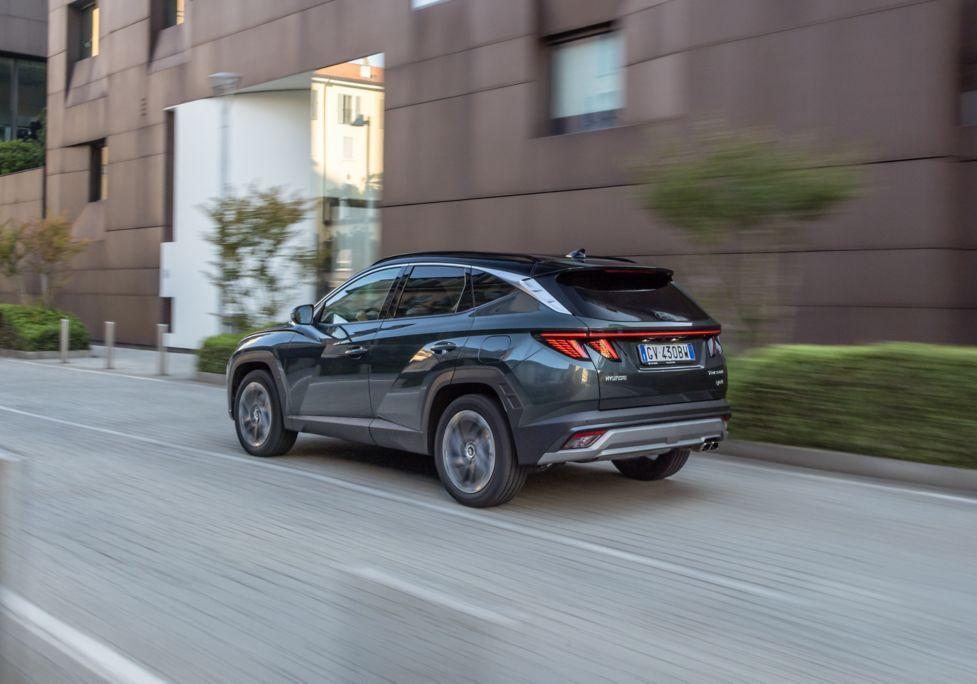 Hyundai Tucson full-hybrid 215 CV foto