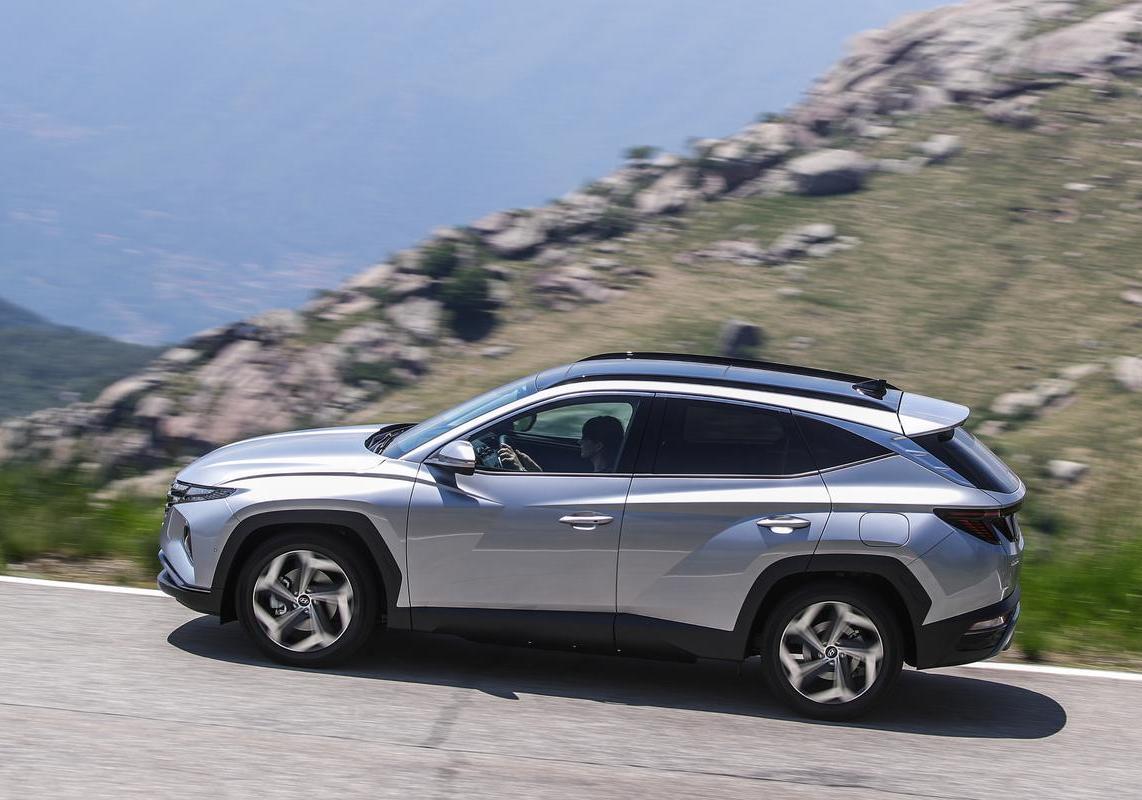 Hyundai Tucson PHEV 2023 profilo