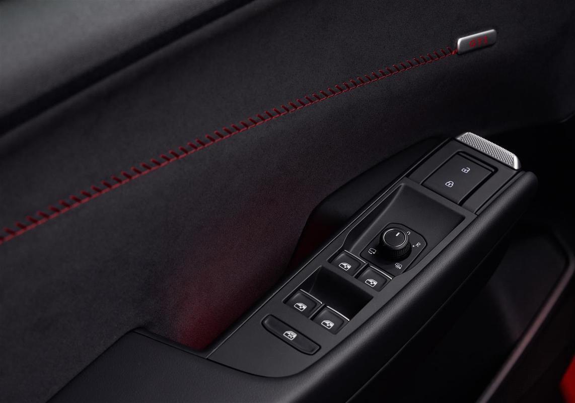 ID. Polo GT - interno portiera