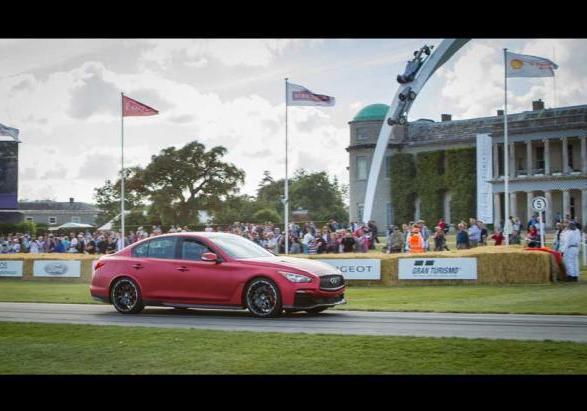 Infiniti Q50 Eau Rouge al "Festival of Speed" di Goodwood profilo