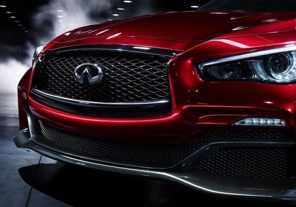 Infiniti Q50 Eau Rouge mascherina anteriore