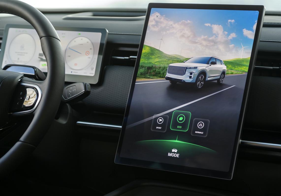 Jaecoo 7 Super Hybrid schermo infotainment