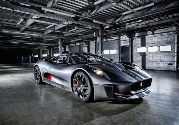 Jaguar C-X75 tre quarti anteriore