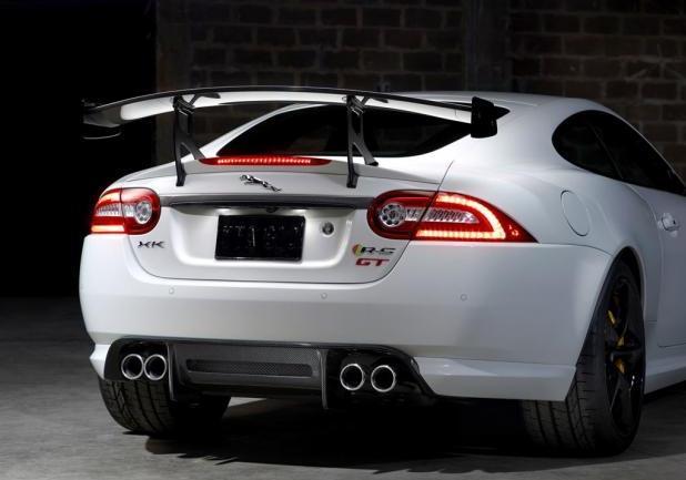 Jaguar XKR-S GT posteriore