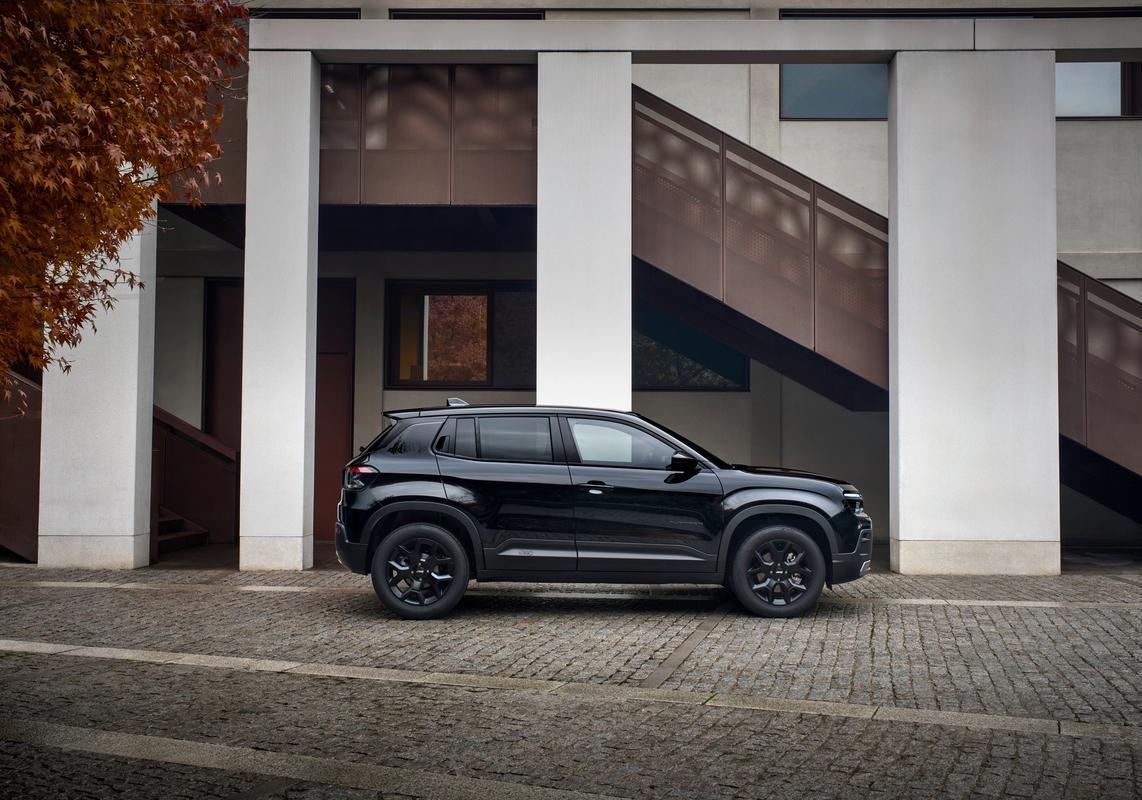 Jeep Avenger Black Edition 2