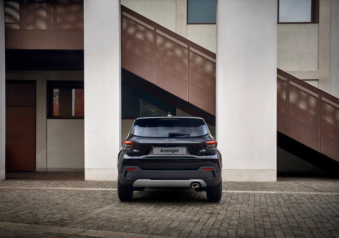 Jeep Avenger Black Edition 3