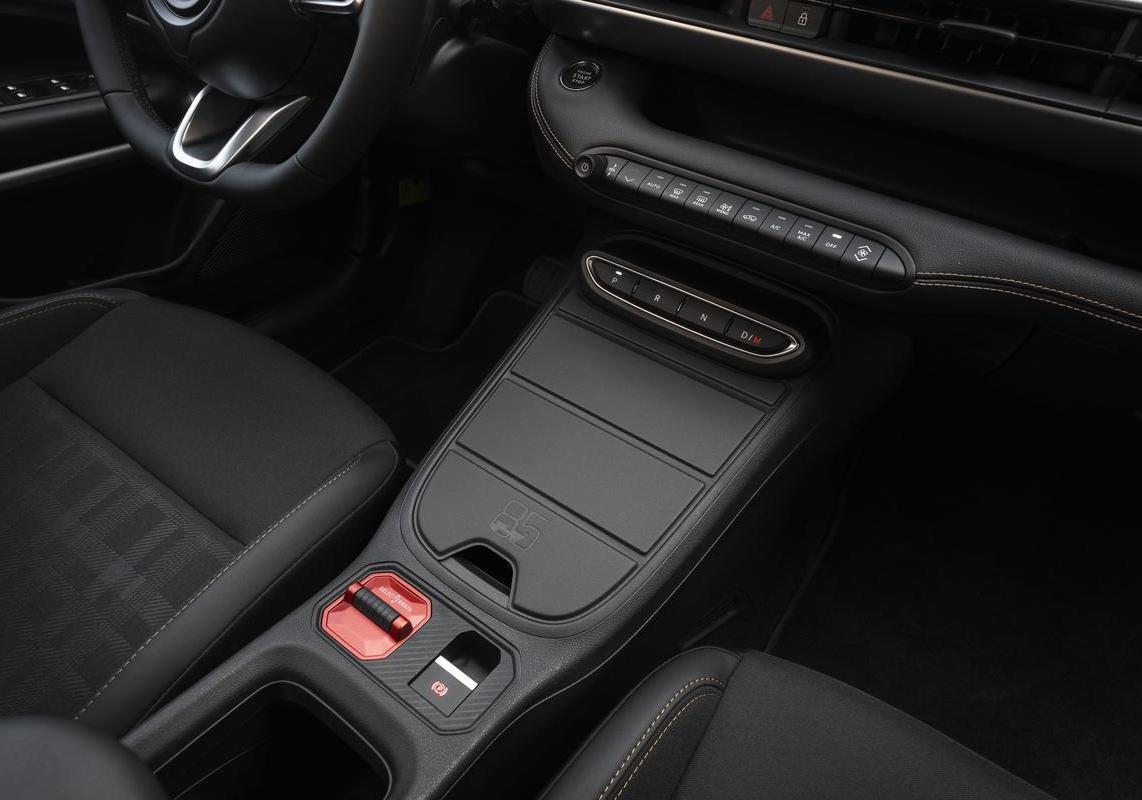 Jeep Avenger e-Hybrid 2026 3