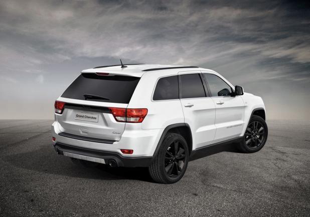 Jeep Grand Cherokee S Limited tre quarti posteriore