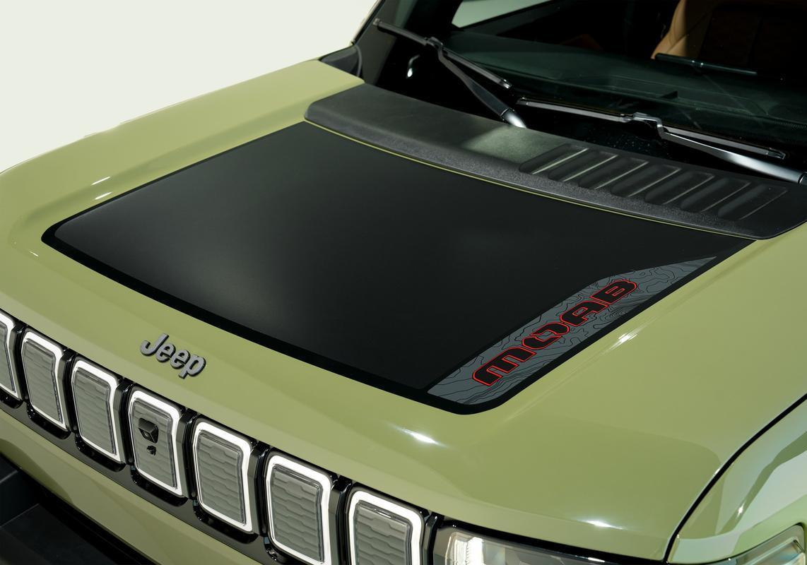 Jeep Recon 2026 - cofano