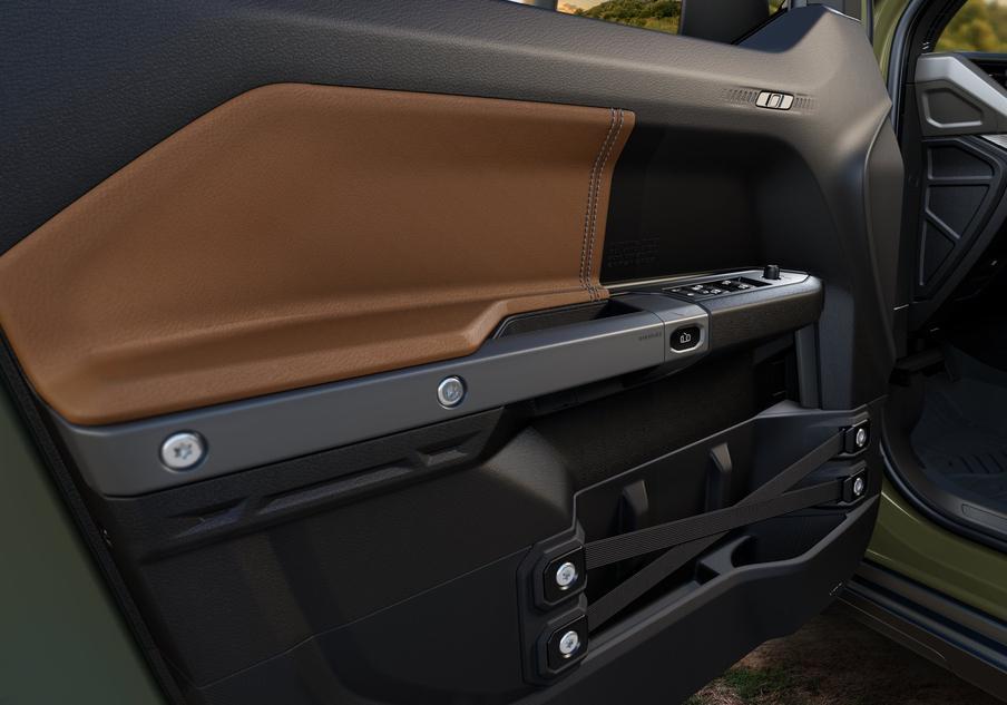 Jeep Recon 2026 - portiera