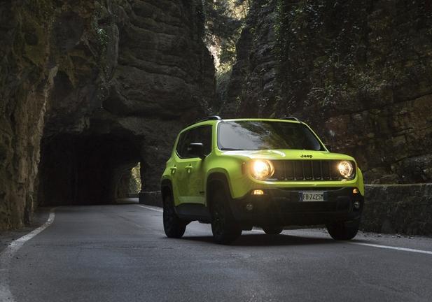 Jeep Renegade Upland ter quarti anteriore