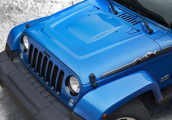 Jeep Wrangler Polar dettaglio cofano anteriore