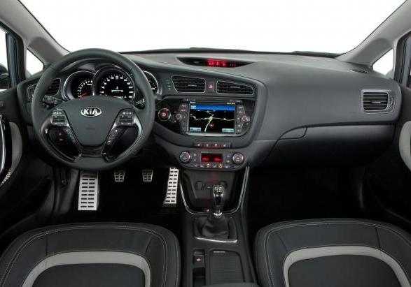 Kia Cee'd 2012 interni