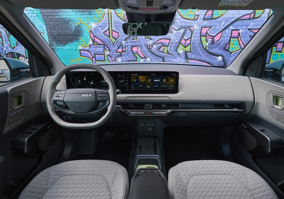 Kia EV2 Standard Range Earth abitacolo