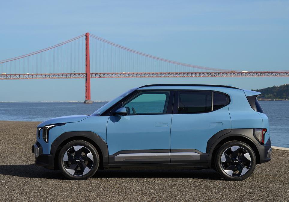 Kia EV2 Standard Range Earth profilo