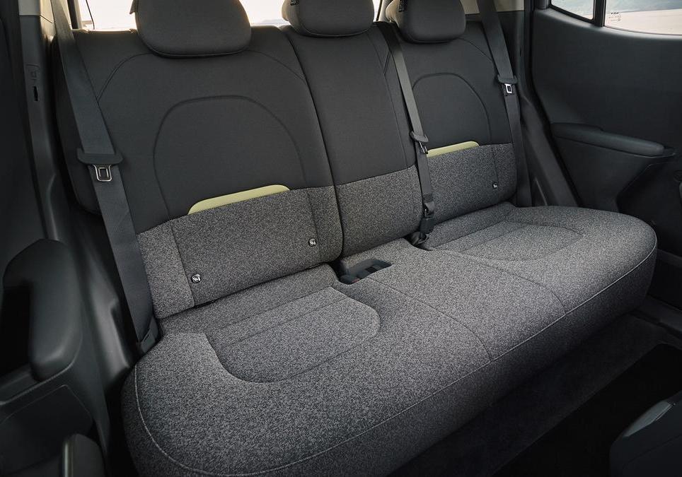 Kia EV2 Standard Range Earth sedili posteriori