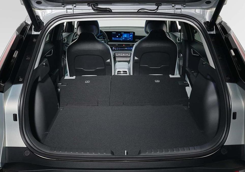 Kia Niro - bagagliaio con sedili abbassati