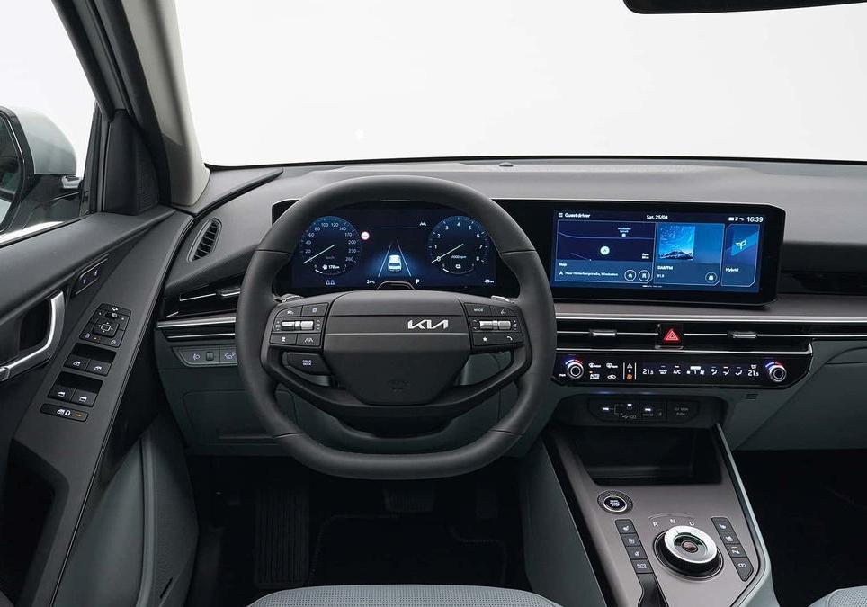 Kia Niro - volante e infotainment