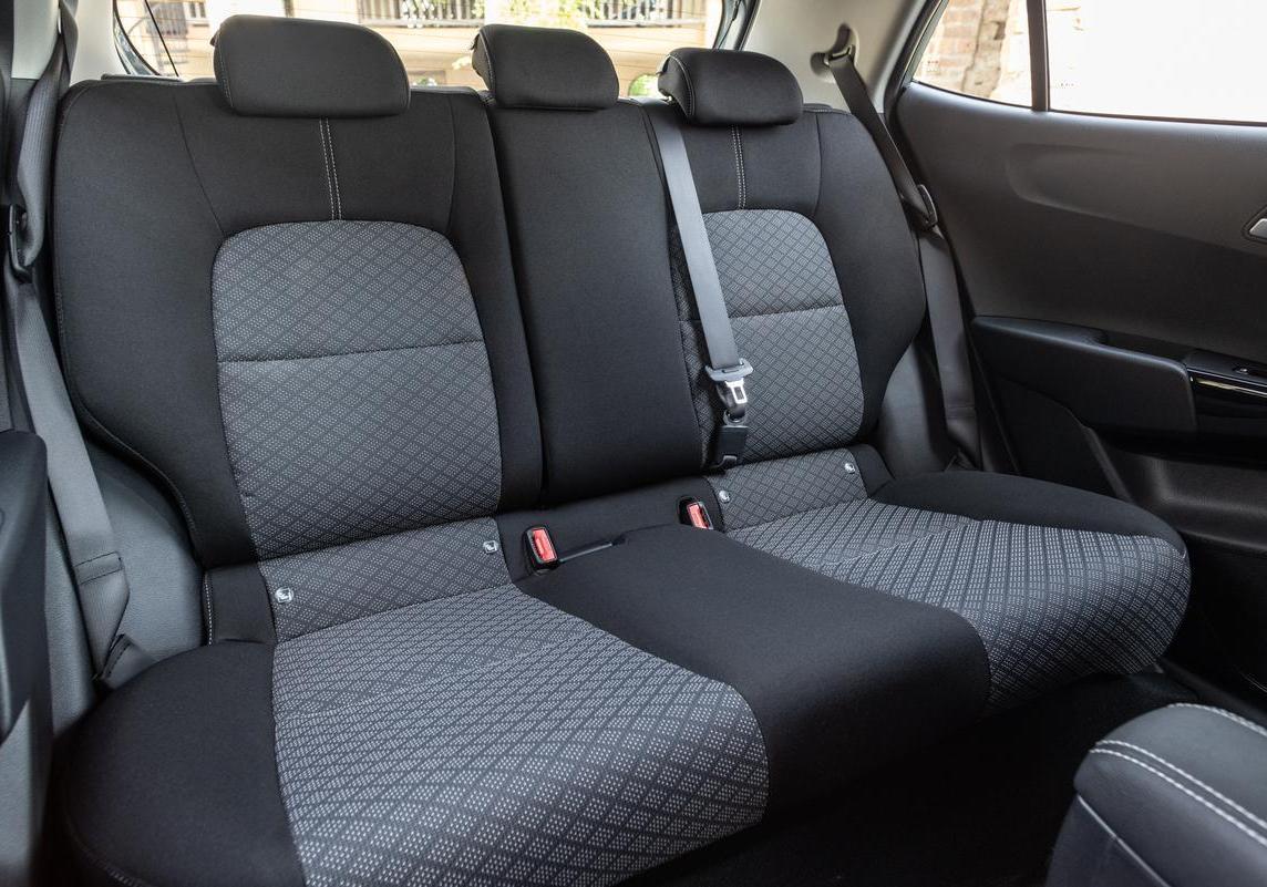 Kia Picanto 2024 sedili posteriori
